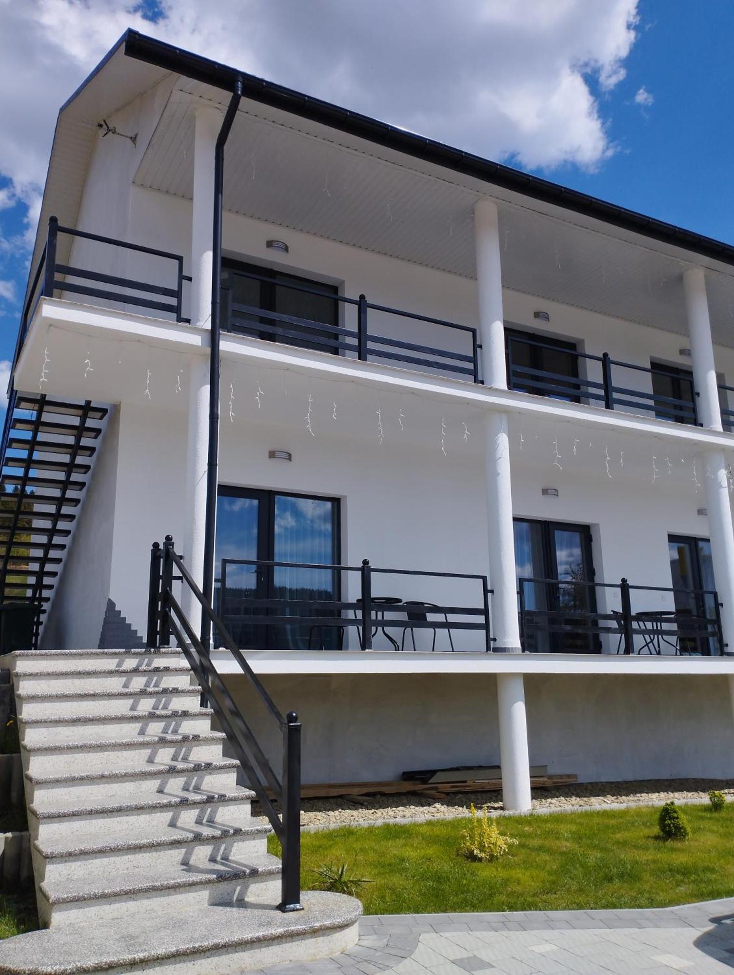 Перлина Карпат Apartment Skhidnytsia ภายนอก รูปภาพ